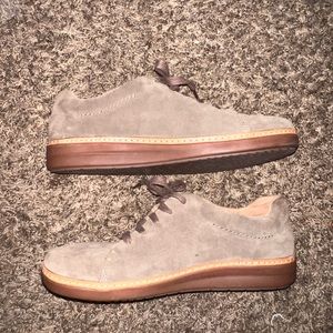 Mens Clark’s shoes size 12